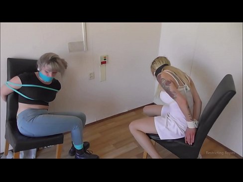 ❤️ Tràilleach / ceangailte agus gagged / nighean ann an àmhghar ❤❌  Bhidio porn  leinn  ❌️❤